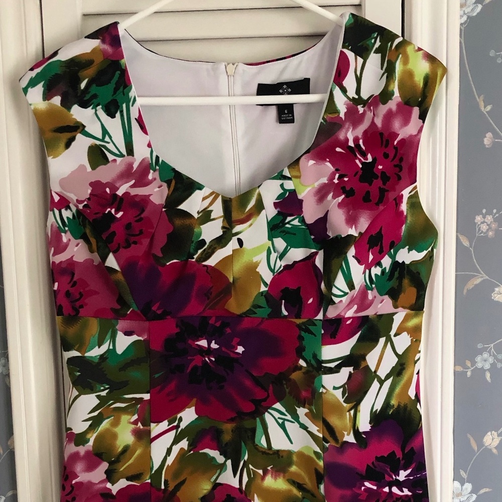 Ronni Nicole Bright Multicolored Floral Empire Waist Sheath Midi Dress, Size 6